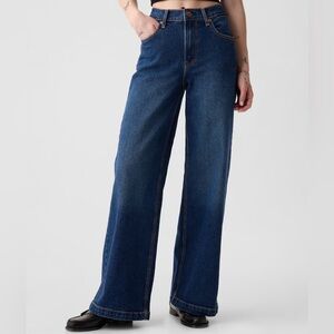Gap Stride Wide Leg Jeans